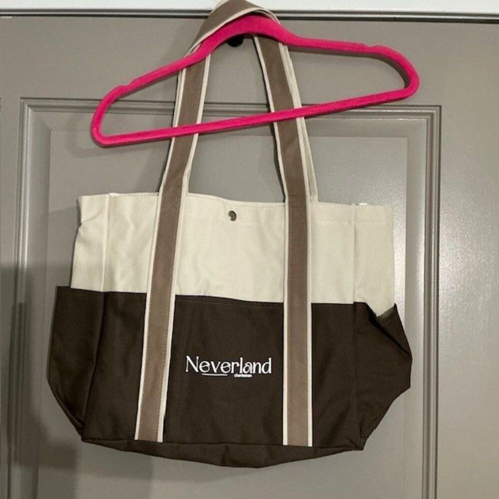 Charleston SC Neverland Brown/Tan Canvas Tote Bag Snap Close 2 pocket NWT - Picture 2 of 5
